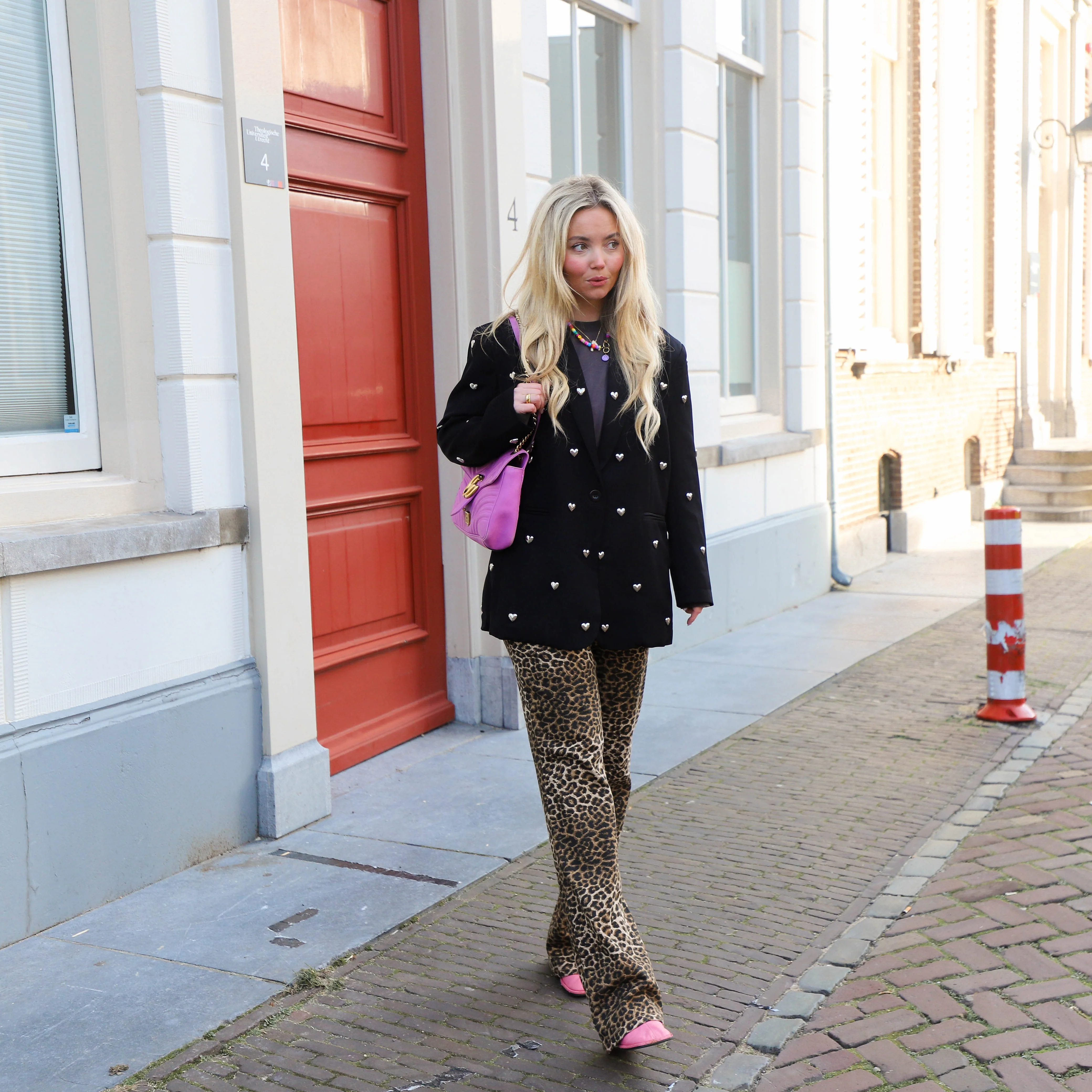 Astrid flared jeans black leo - Image 4
