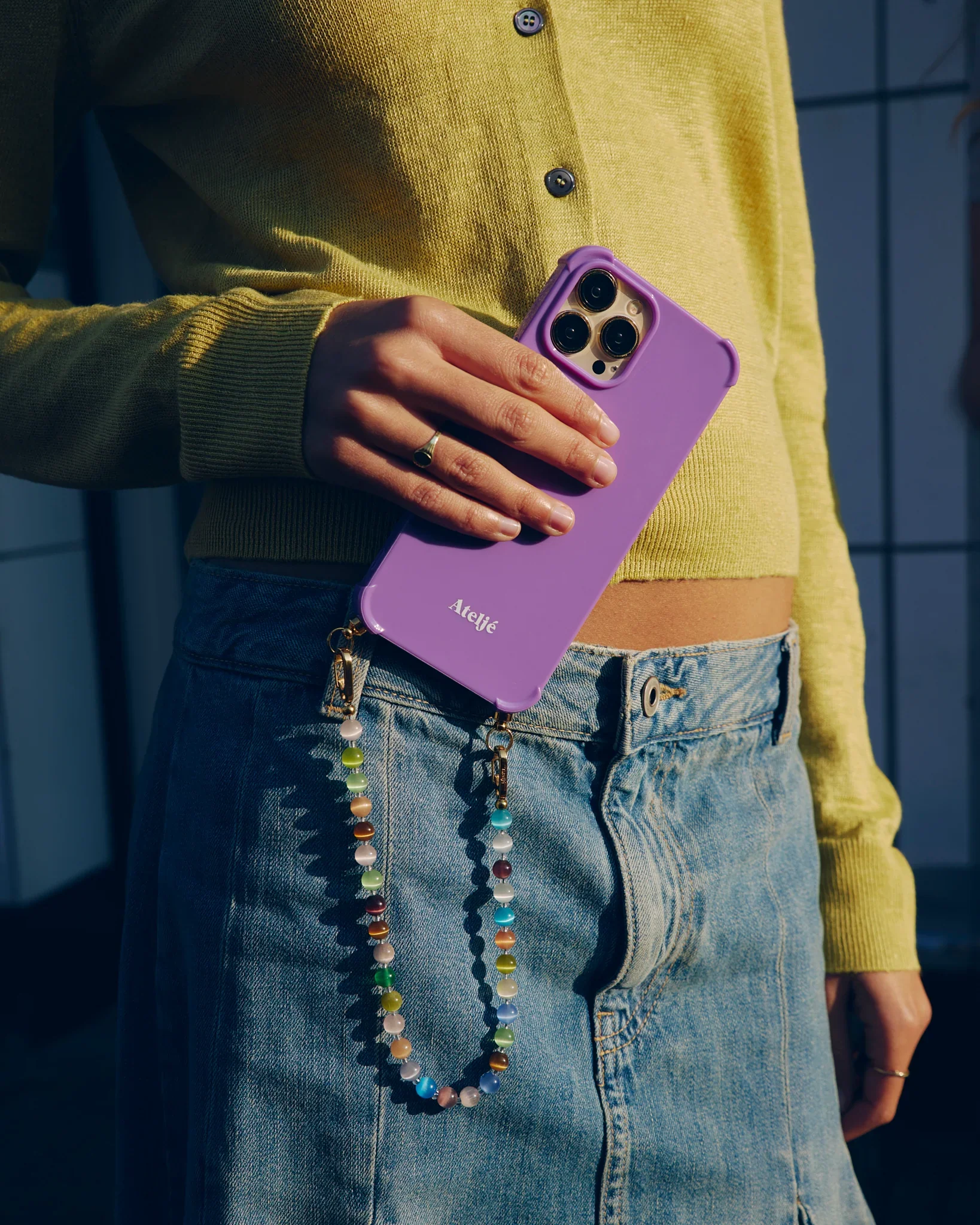 Atelje Violet case with rings iPhone - Image 3