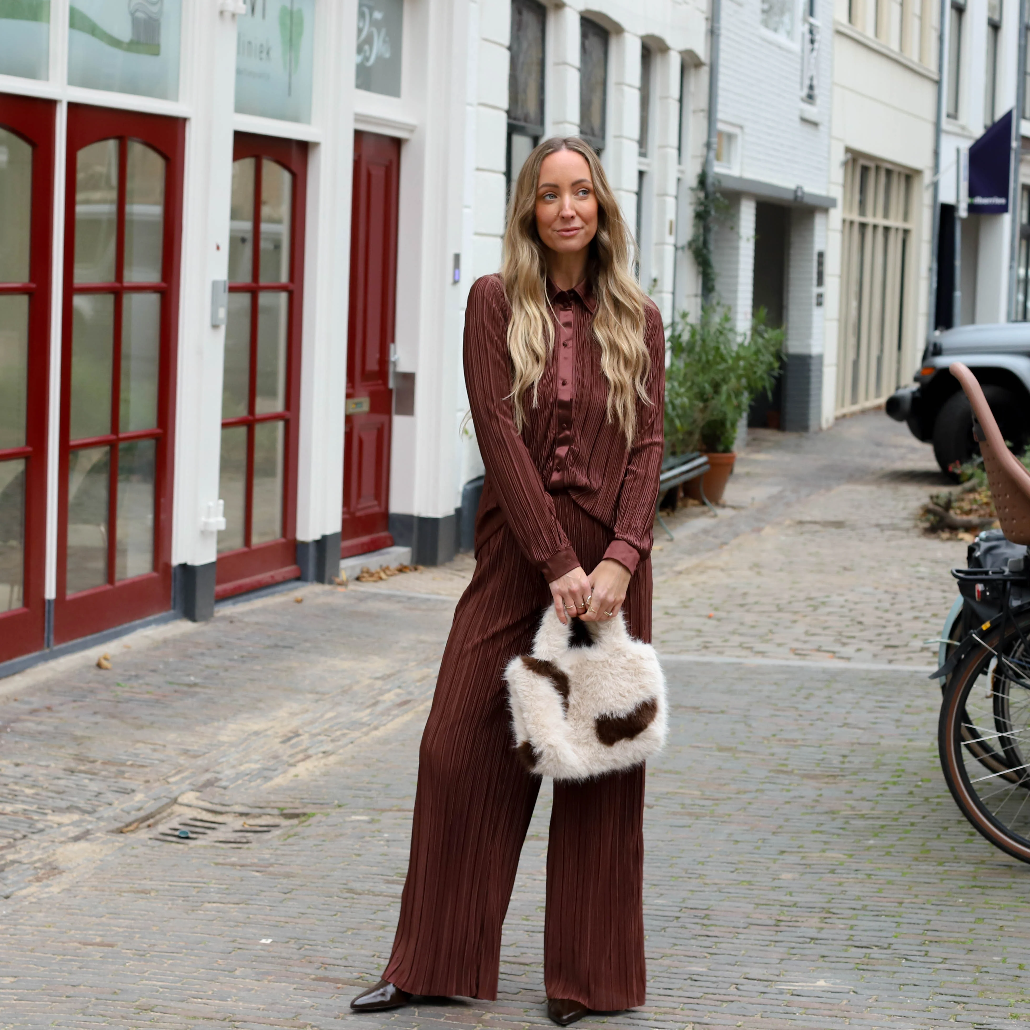 Nora blouse hot fudge - Image 5