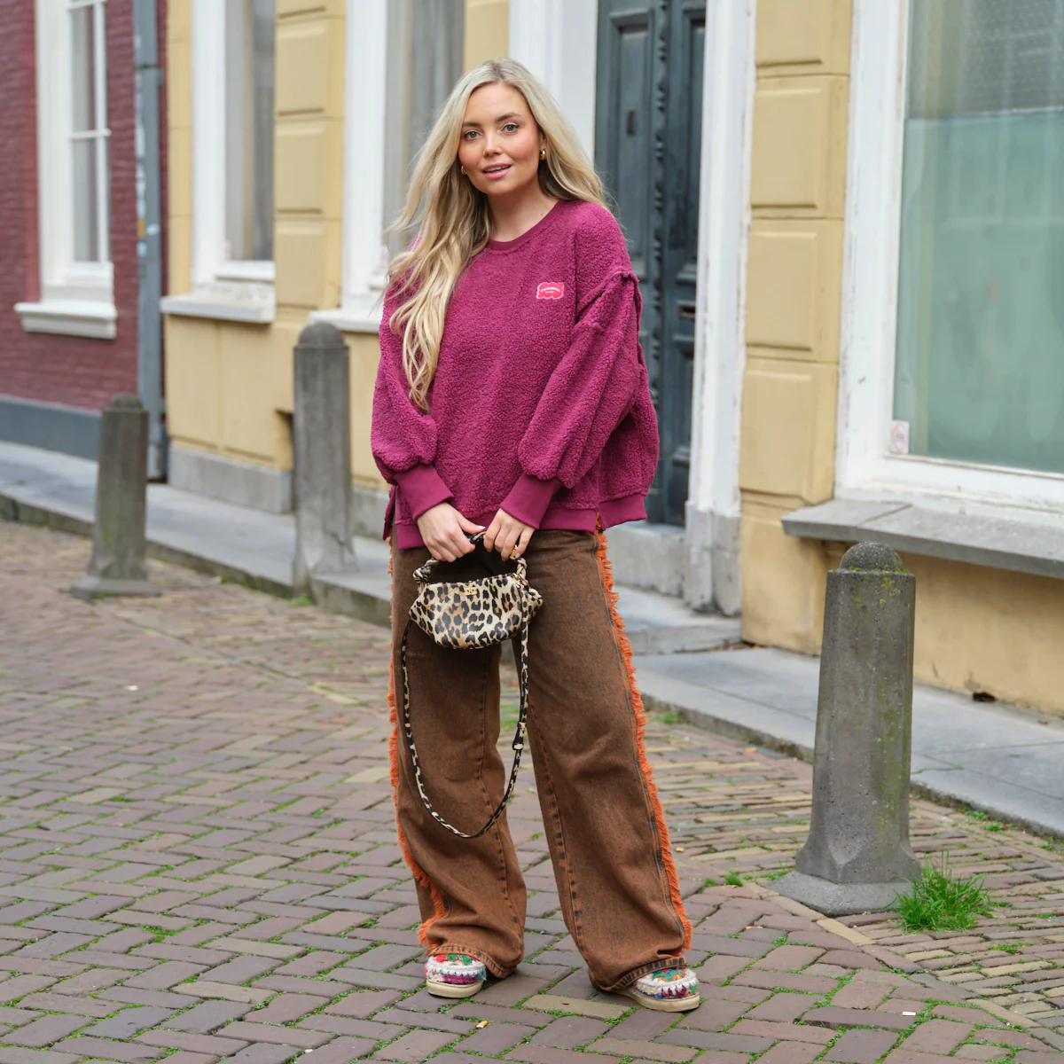 Patch sweater magenta - Image 3